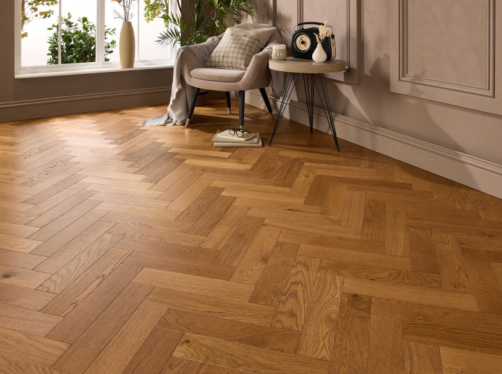 12mm Smoked Brushed & Lacquered Engineered Wood Herringbone Flooring
