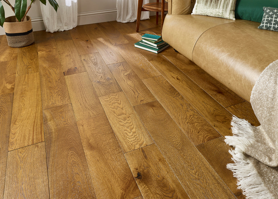 14x190mm Golden Brushed & Lacquered Oak