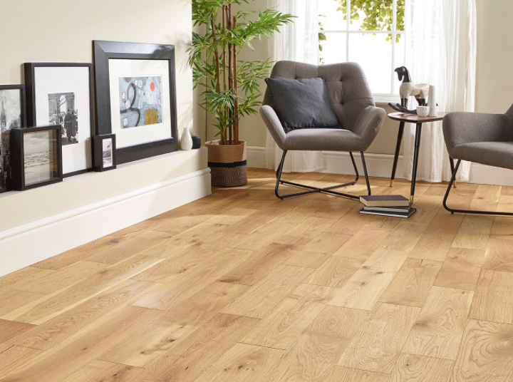 14x150mm Random Length Natural Oak Brushed & Lacquered