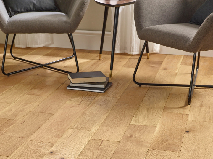 14x150mm Random Length Natural Oak Brushed & Lacquered