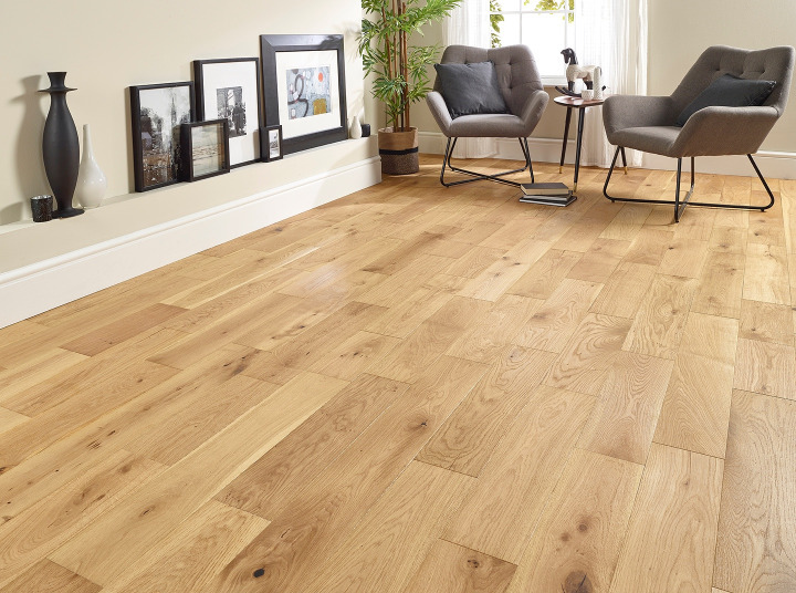 14x150mm Random Length Natural Oak Brushed & Lacquered