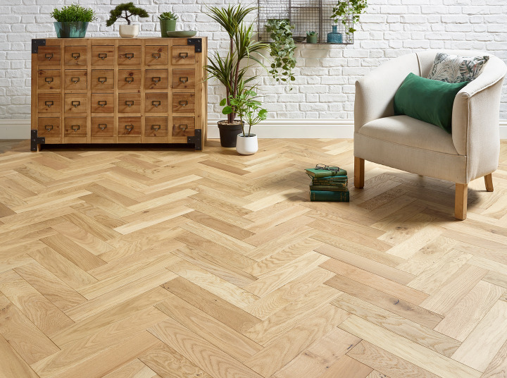14mm Invisible Brushed & Oiled Engineered Wood Herringbone Flooring