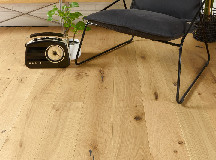 Invisible Oak Brushed Oiled Classic