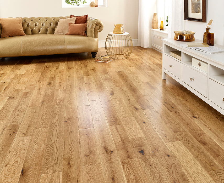 18x125mm Natural Lacquered Solid Oak Flooring