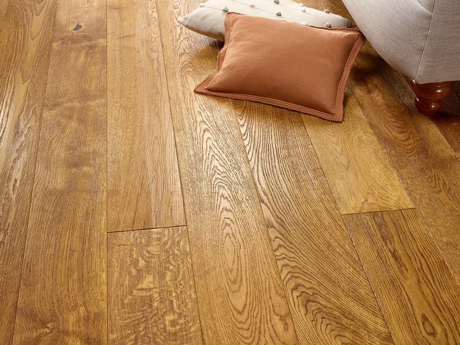 20x180mm Golden Deep Brushed Engineered Oak Flooring