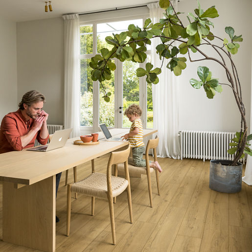 Quickstep | Classic Honey Brown Oak