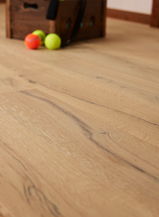 Brooks Floor | Variante Delfi Wide Plank Rustic Oak