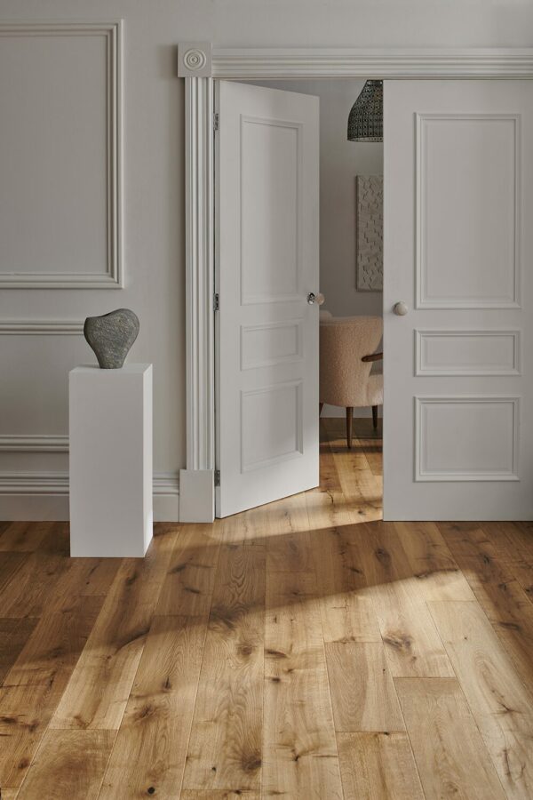 Dartmouth Engineered Oak Flooring by Woodpecker