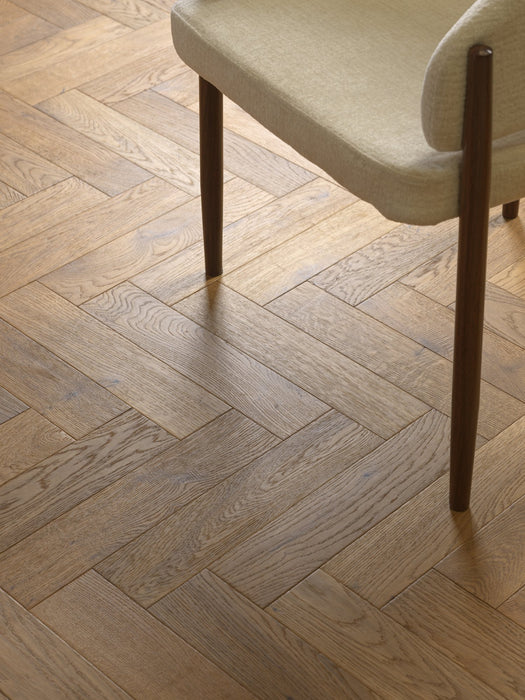 Woodpecker | Dartmouth Gingersnap Oak Herringbone 90mm