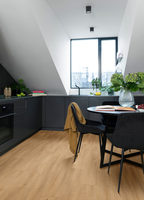 Elka | 12mm Aqua Protect Laminate Guild Oak