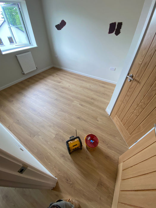 Elka | 8mm Aqua Protect Laminate Rustic Oak