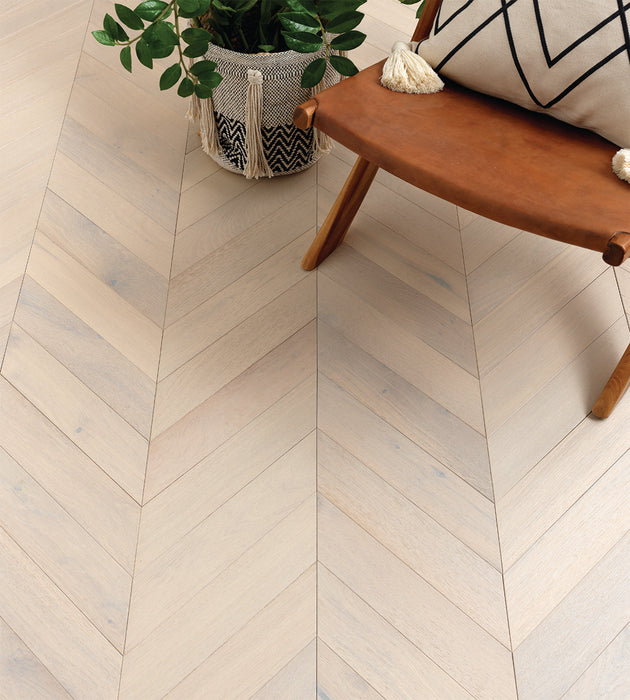 Woodpecker | Goodrich Cashmere Oak Chevron