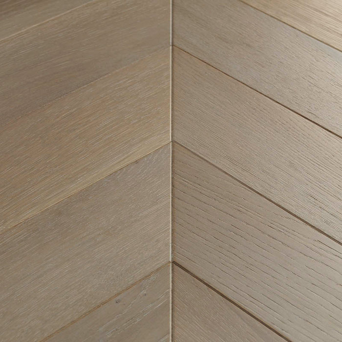 Woodpecker | Goodrich Feather Oak Chevron