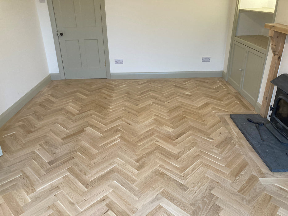 Brooks Floor 22mm Solid Oak Rustic Herringbone