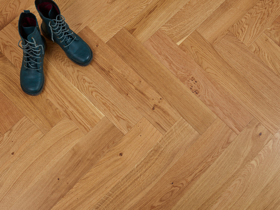 Brooks Floor | Burghley Select Oak Herringbone