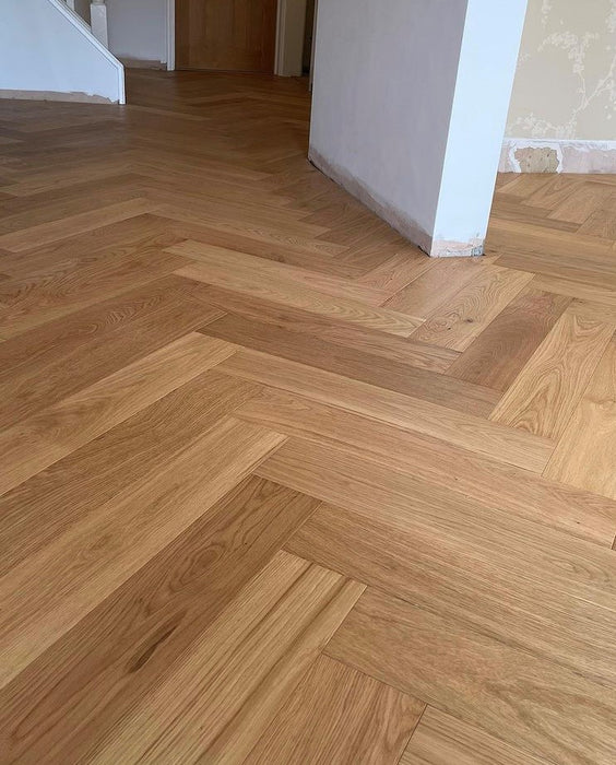 Brooks Floor | Burghley Select Oak Herringbone