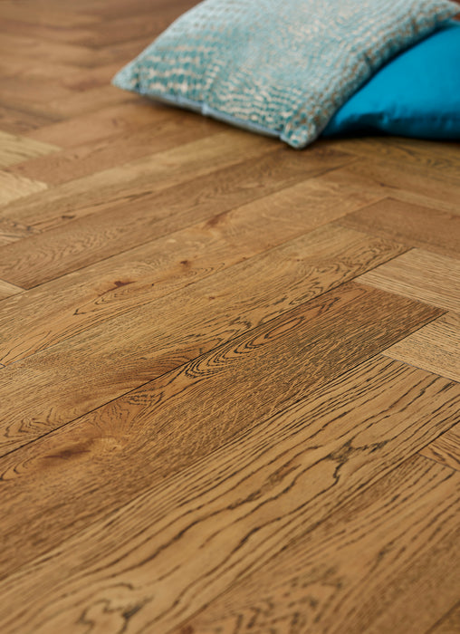 Brooks Floor | Hardwick Select Oak Herringbone