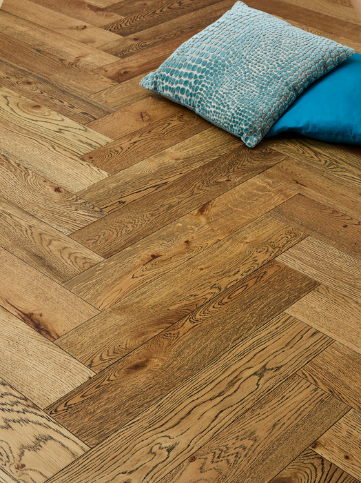 Brooks Floor | Hardwick Select Oak Herringbone