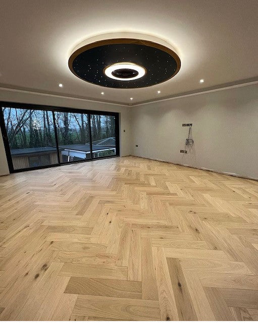 Brooks Floor | Apsley Select Oak Herringbone