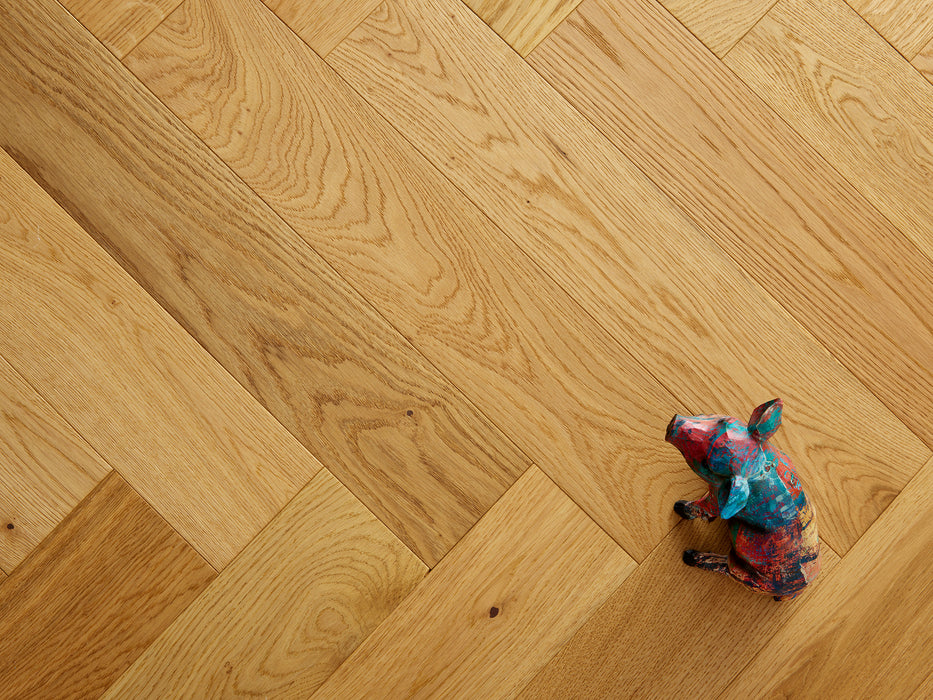 Brooks Floor | Chalfield Select Oak Herringbone