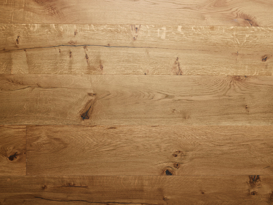 Brooks Floor | Variante Hayward Wide Plank Rustic Oak