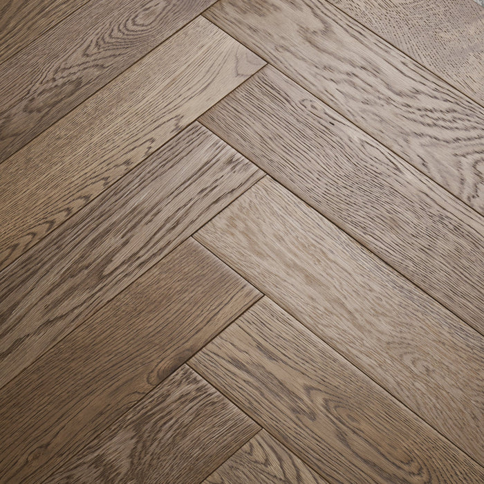 Woodpecker | Harlech Biscotti Oak Herringbone 90mm