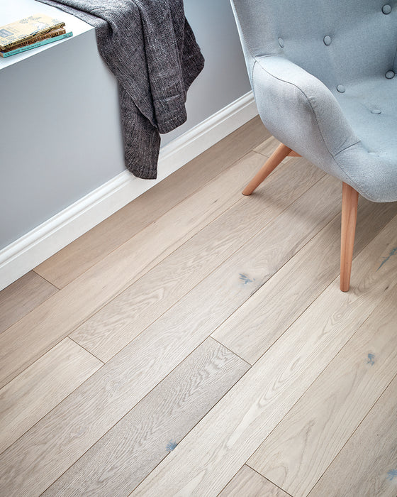 Woodpecker | Harlech White Oiled Oak