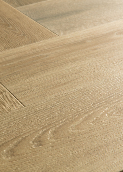 Quickstep | Impressive Design 8mm Laminate Herringbone Charred Oak