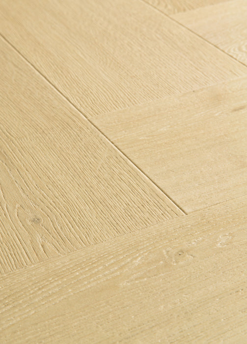 Quickstep | Impressive Design 8mm Laminate Herringbone Ginger Oak