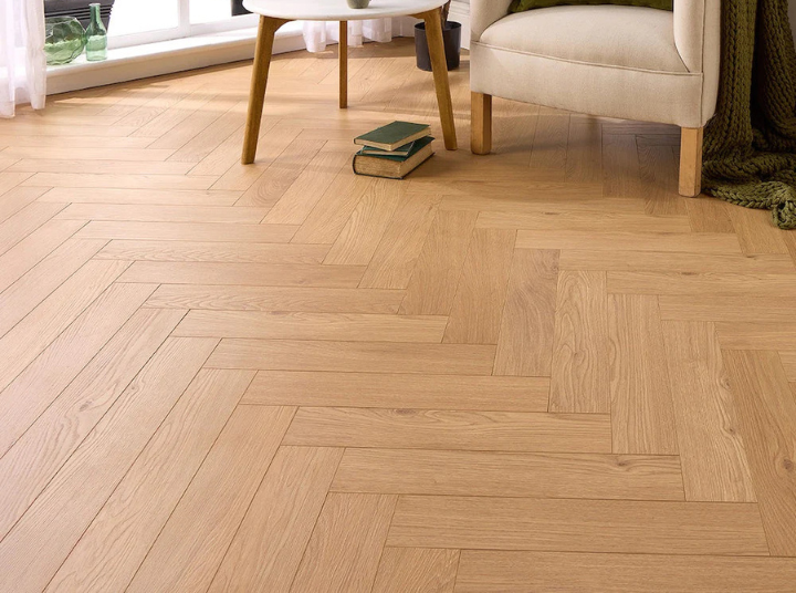 Natural Oak Odense 12mm Herringbone Laminate
