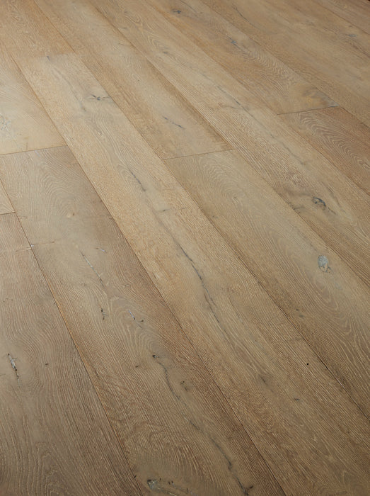 Brooks Floor | Variante Sumatra Wide Plank Rustic Oak