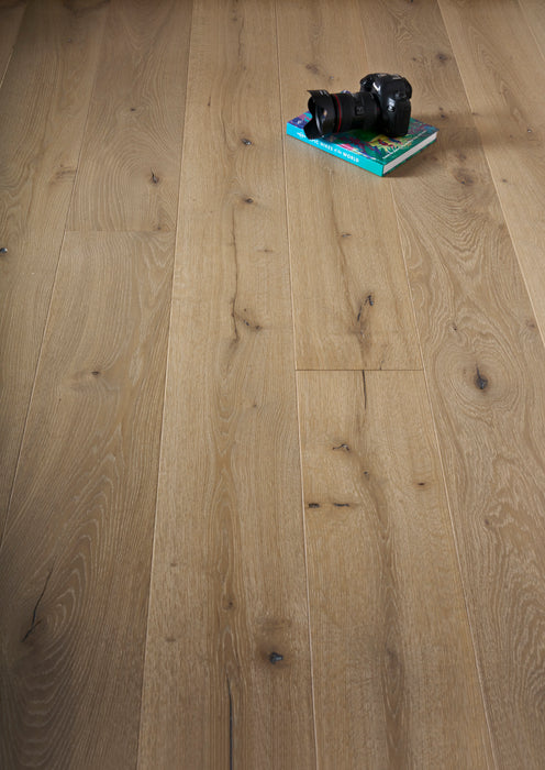 14x220mm Super Rustic Grade Natural Stone Oak Flooring
