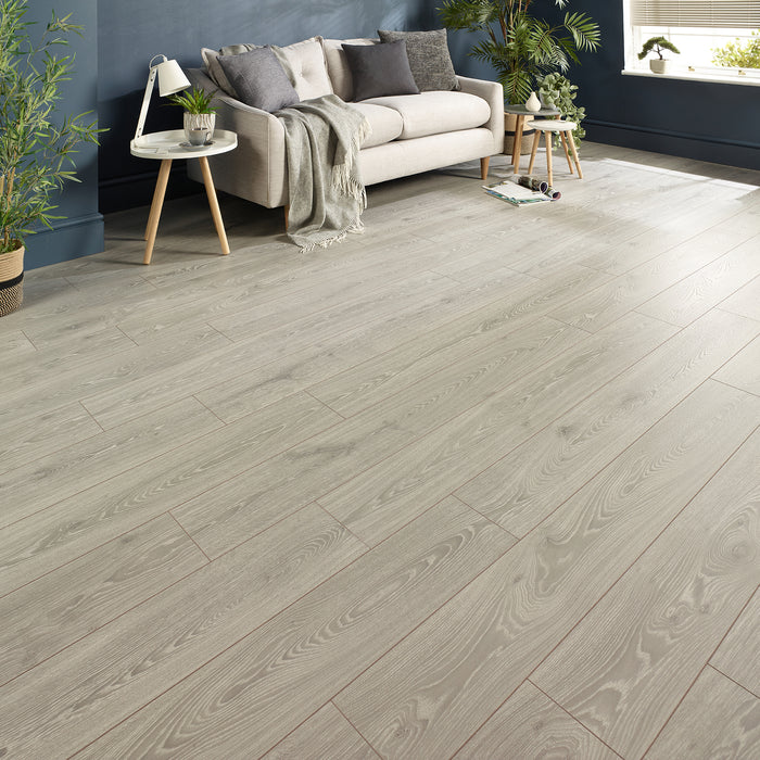 Premium 12mm Aqua Protect Laminate Valencia Oak