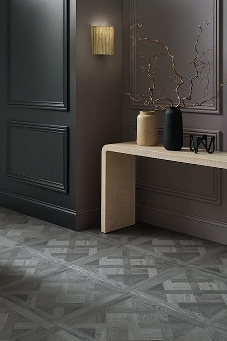 Woodpecker | Warwick Crest Oak Design Panel