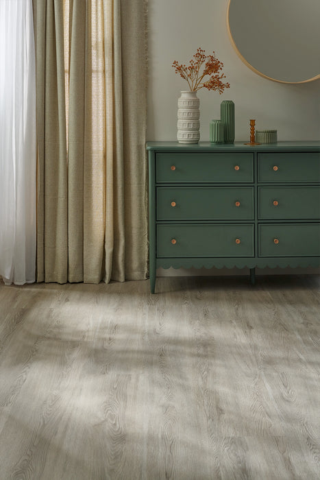 Woodpecker | Weymouth Alaskan Oak 180mm