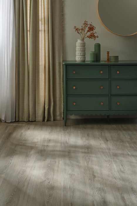 Woodpecker | Weymouth Alaskan Oak 228mm - Newland Floors and Doors