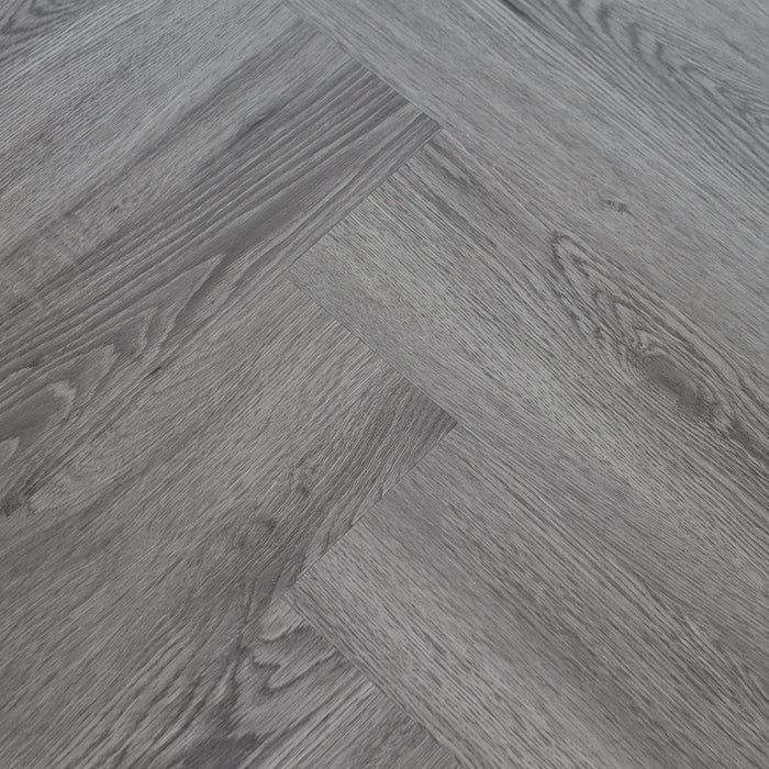 Woodpecker | Weymouth Echo Oak Herringbone