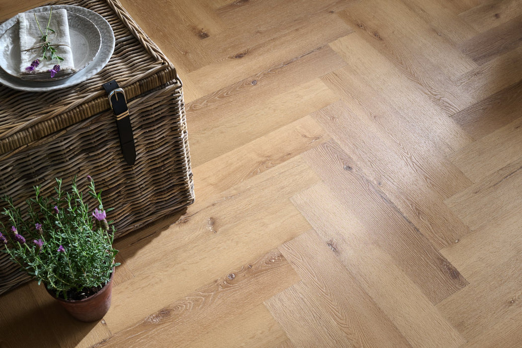 Woodpecker | Weymouth Malted Oak Herringbone