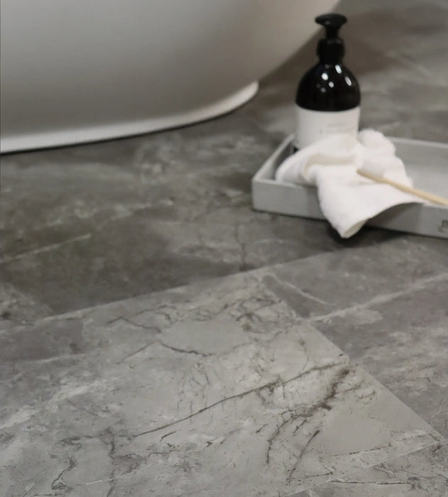Woodpecker | Whitby Rimefrost Tile