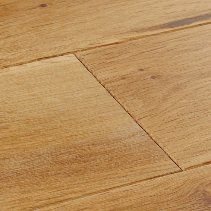 Woodpecker | York Rustic Oak UV Lacquered