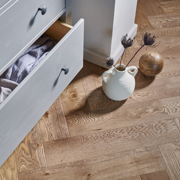 Woodpecker | Highclere Biscotti Oak Large Herringbone