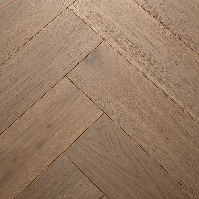 Woodpecker | Highclere Feather Oak Large Herringbone