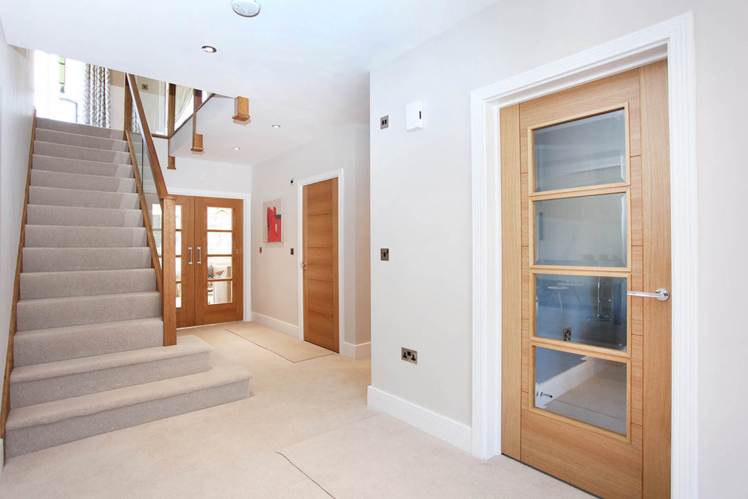 Mendes | ISEO Quarter Cut Veneer Central 4 Light Glazed V-Groove Internal Oak Door