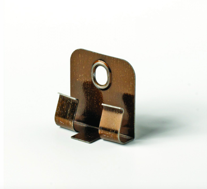 Woodpecker | Oak Veneer Skirting Board Clips