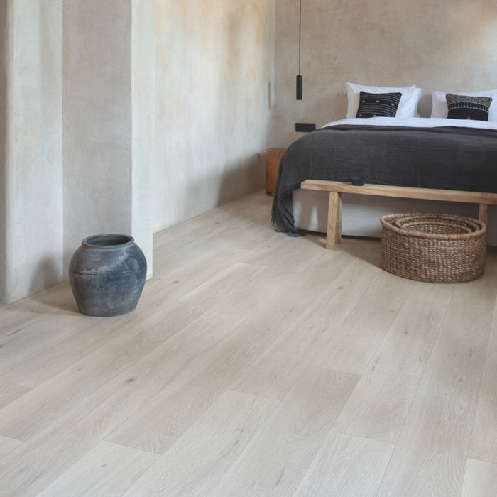 Quickstep | Largo Long Island Oak Light